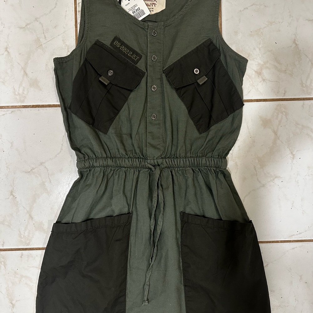 Stylish Green Sleeveless Dress